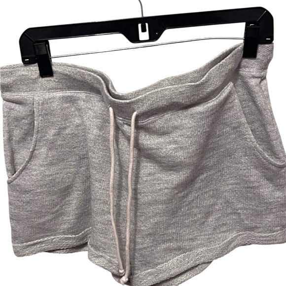 Mossimo Supply Co. Light Gray Knit Shorts - Picture 1 of 3